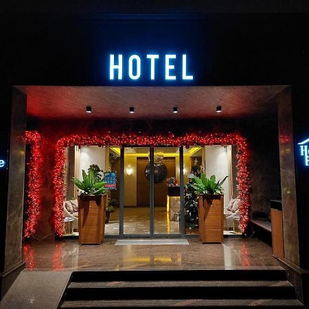Home Boutique Hostel باكو المظهر الخارجي الصورة