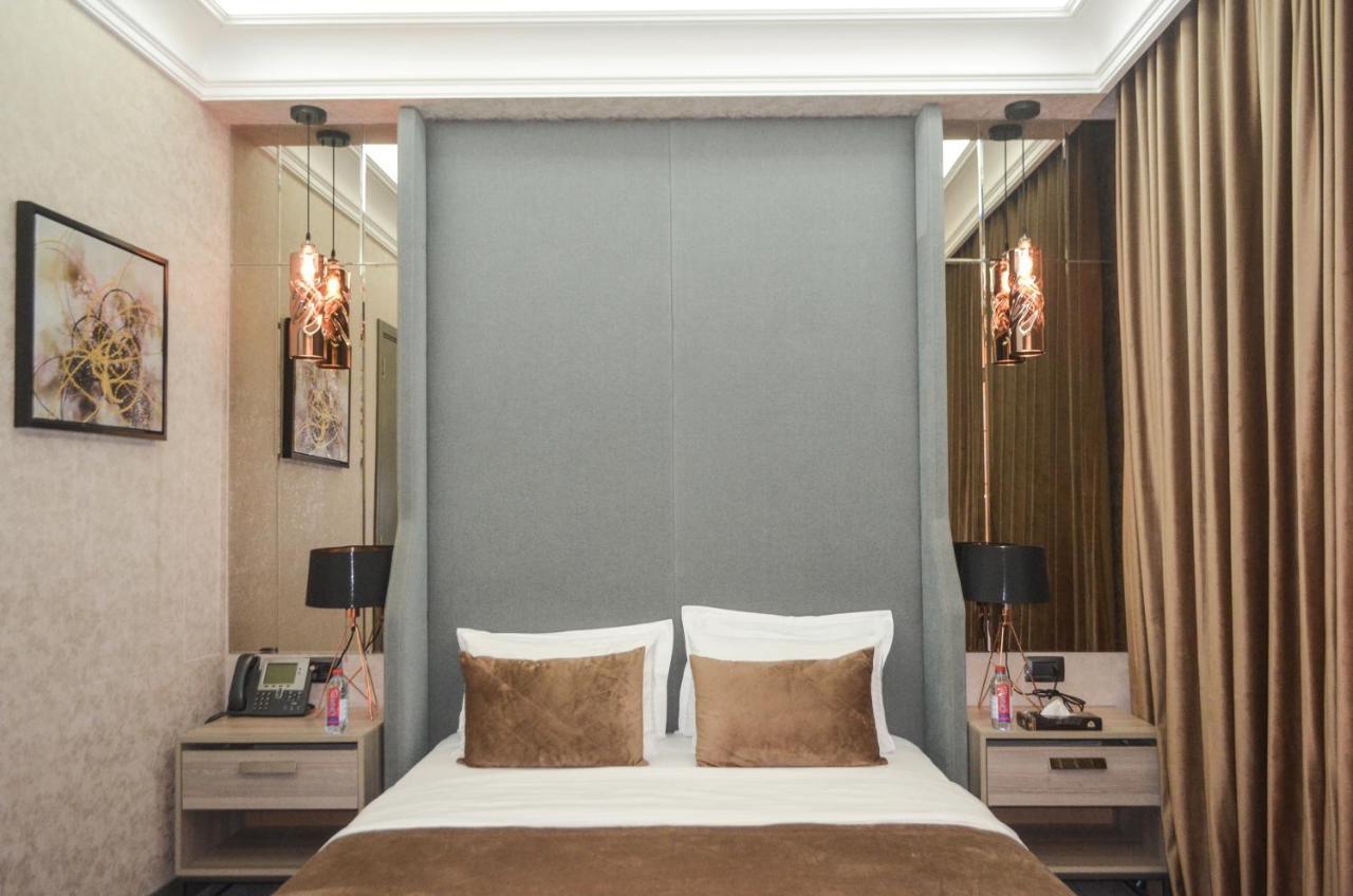 Home Boutique Hostel باكو المظهر الخارجي الصورة