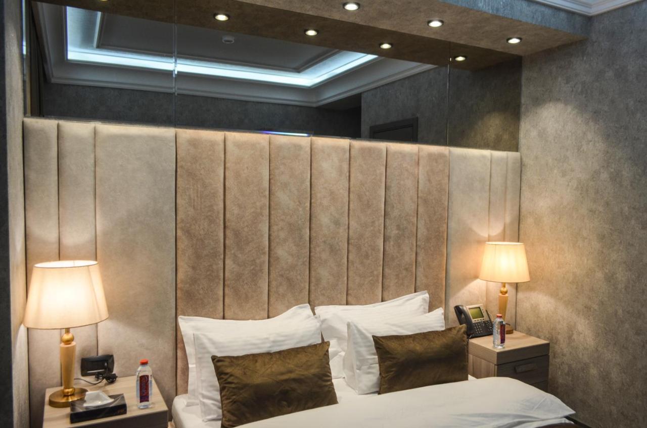 Home Boutique Hostel باكو المظهر الخارجي الصورة