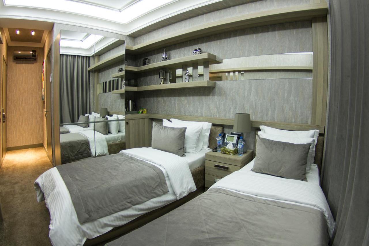 Home Boutique Hostel باكو المظهر الخارجي الصورة