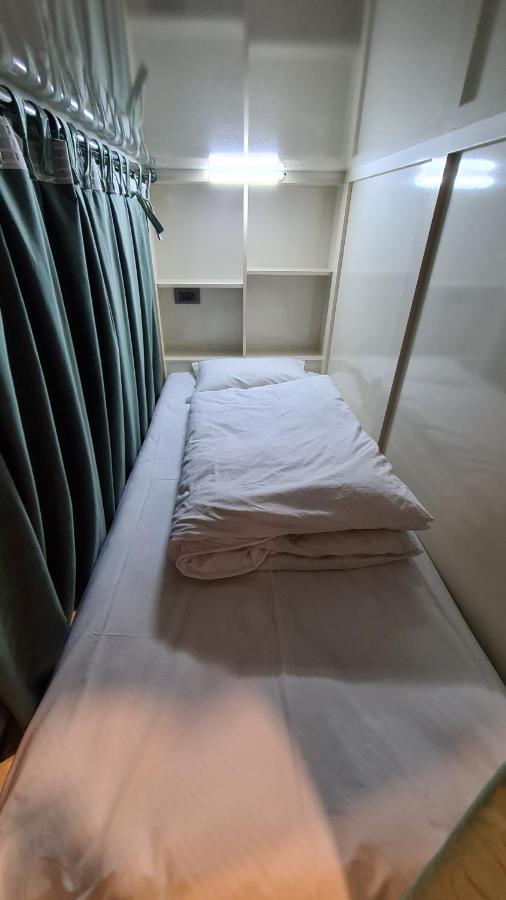 Home Boutique Hostel باكو المظهر الخارجي الصورة