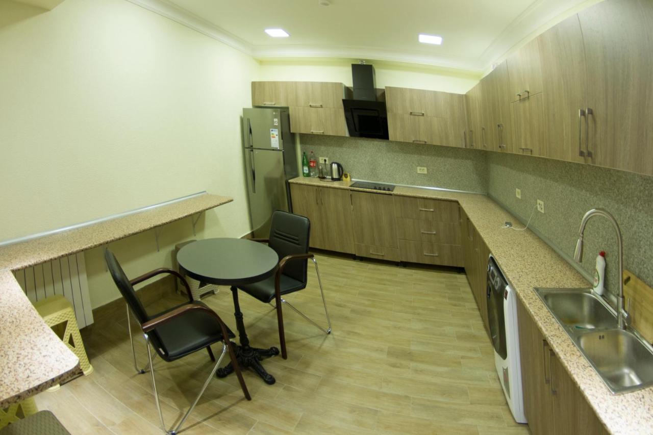 Home Boutique Hostel باكو المظهر الخارجي الصورة