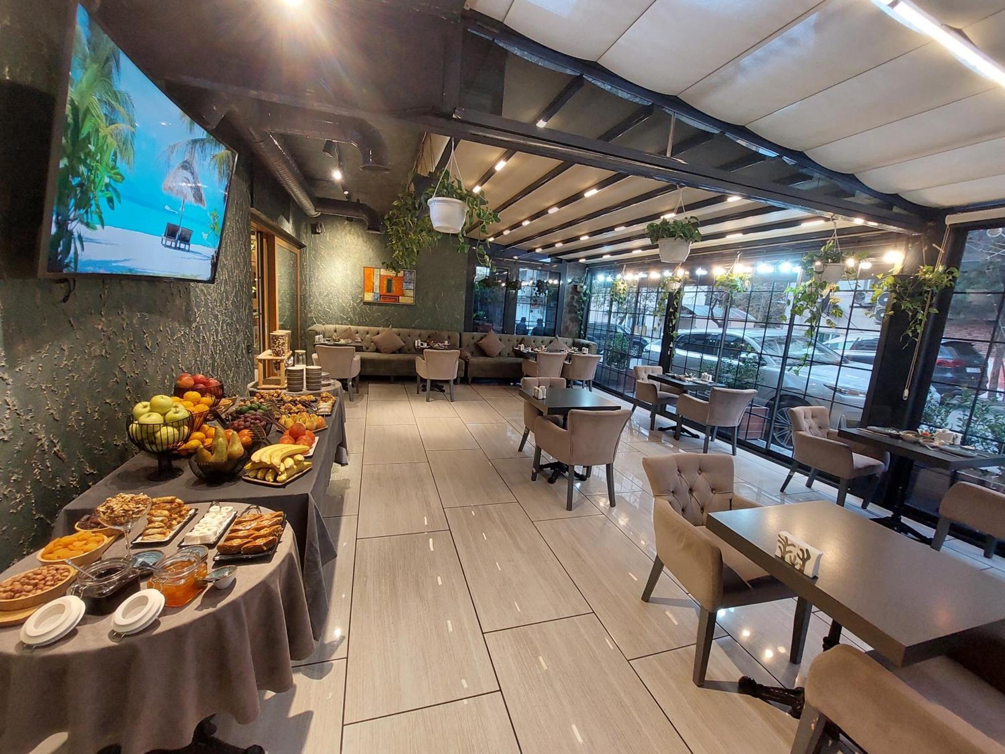 Home Boutique Hostel باكو المظهر الخارجي الصورة