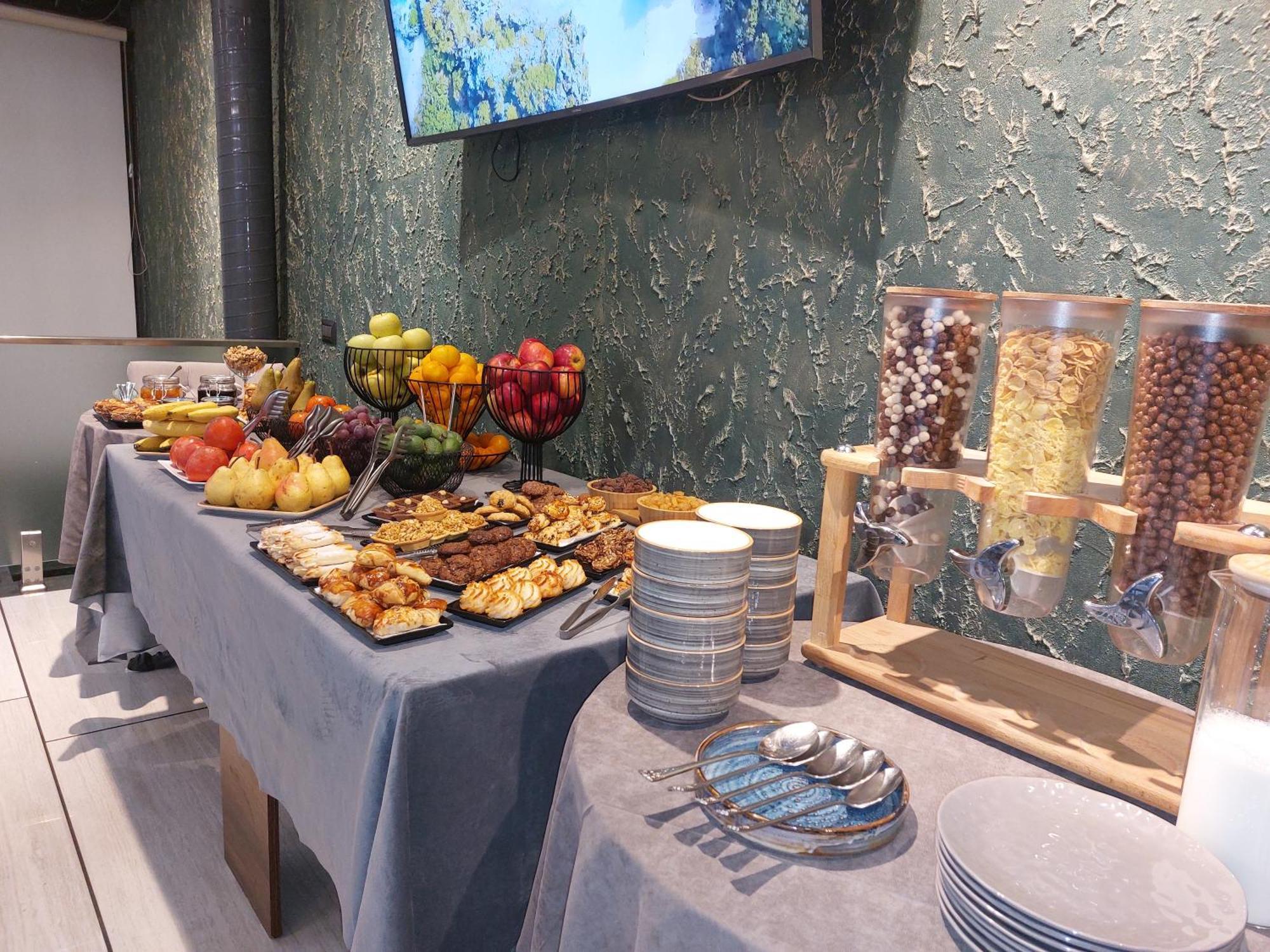 Home Boutique Hostel باكو المظهر الخارجي الصورة