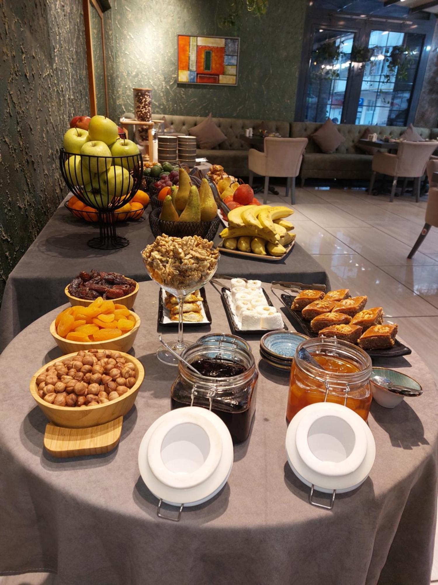 Home Boutique Hostel باكو المظهر الخارجي الصورة